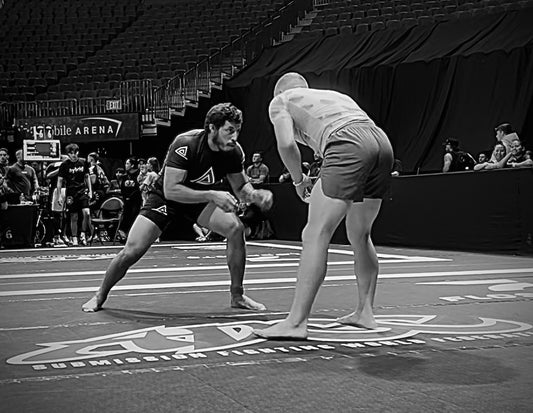 Pressure passing the half guard Brazilian jiu jitsu submission grappling